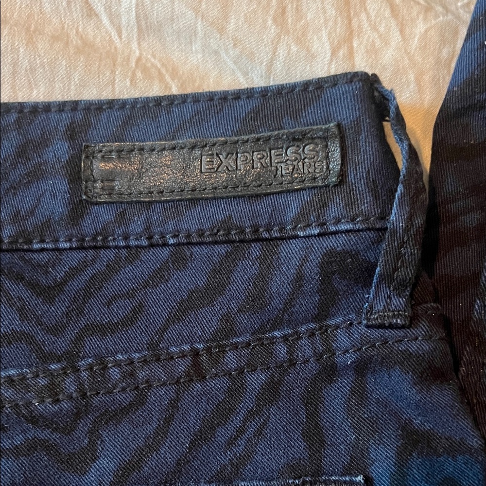 Express Navy Zebra Patterned Jeans - Picture 6 of 6
